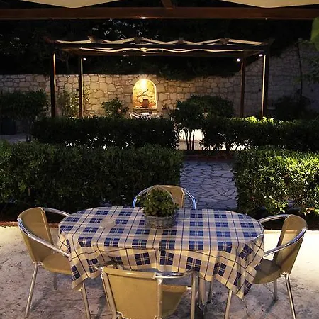 Contessa 3*